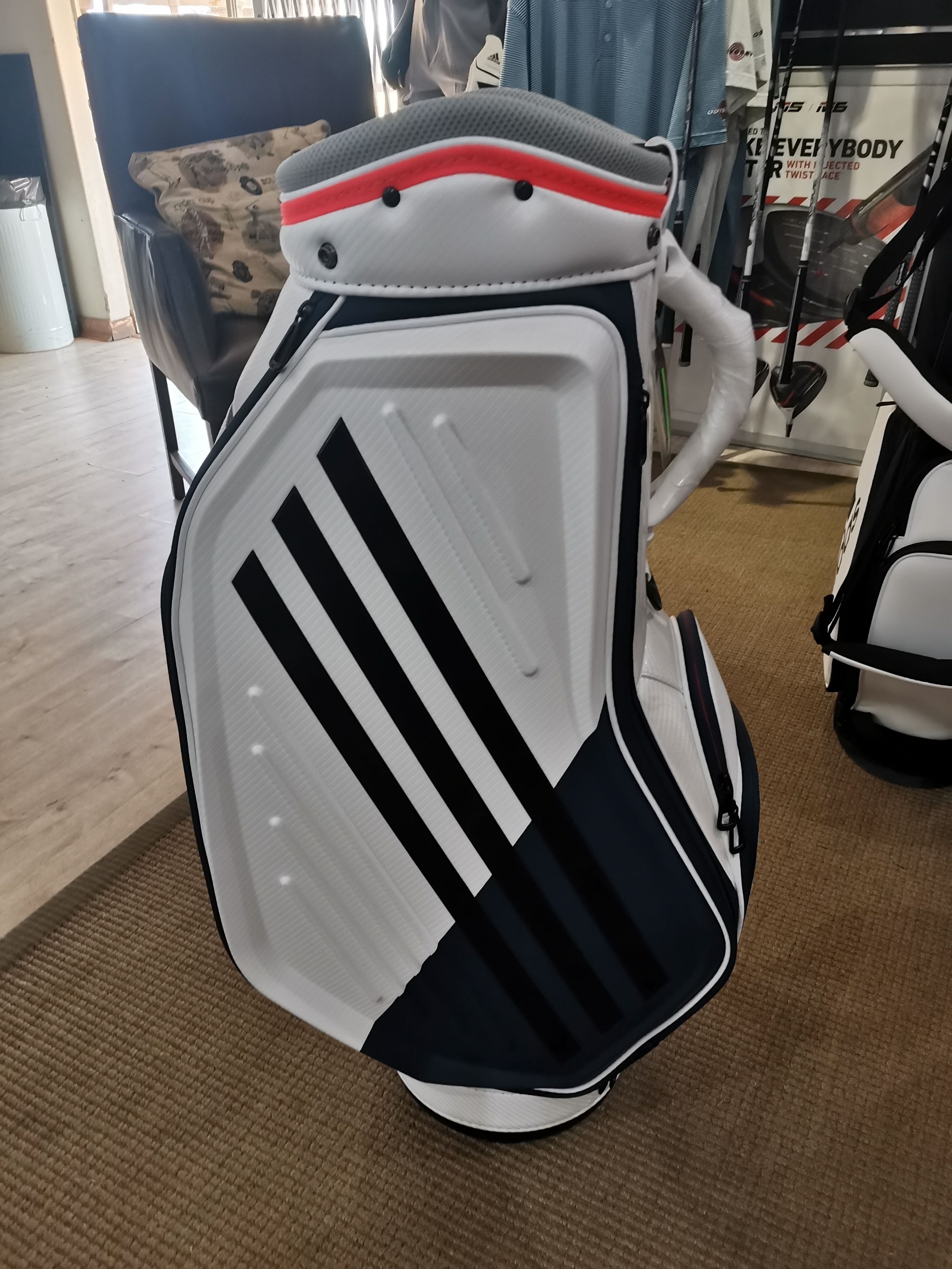 ADIDAS TOUR STAFF BAG Online Golf Auctions